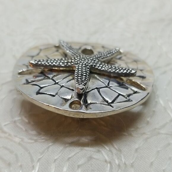 MJ Starfish Sand Dollar Brooch Pin Pendant Silver Cutout 1 3/4in - Picture 4 of 9